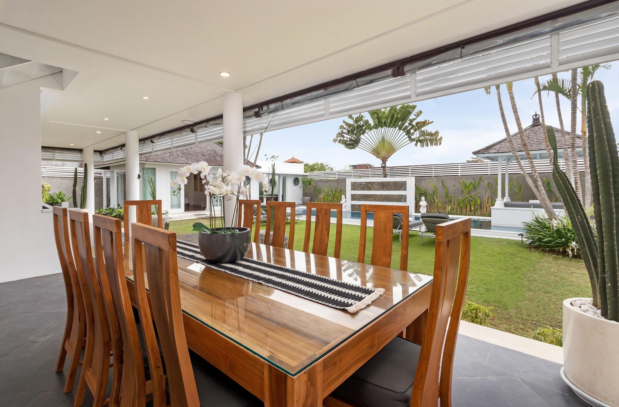 M Bali Villa *